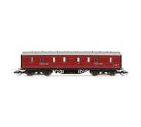 TT:120 Hornby Coach Car - TT4039 BR 50’ Passenger Brake, M31014M - Era 4 Train Toy, TT Gauge Carriage for Train Set, Rolling Stock Models for Adults - 1:120 Scale Model Gift