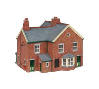 Hornby TT TT9017 Station Office - Red Brick Collection, Railway - Accessories - Resin Building, for ages +14 Years