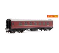 Hornby TT:120 Coach Car - TT4033 BR 57' Corridor Third, M1832M - Era 5 Train Toy, TT Gauge Carriage for Train Set, Rolling Stock Models for Adults - 1:120 Scale Model Gift