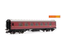 Hornby TT:120 Coach Car - TT4033A BR 57' Corridor Third, M1883M - Era 5 Train Toy, TT Gauge Carriage for Train Set, Rolling Stock Models for Adults - 1:120 Scale Model Gift