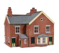 Hornby TT TT9017 Station Office - Red Brick Collection, Railway - Accessories - Resin Building, for ages +14 Years