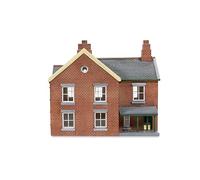 Hornby TT9017 TT TT9017 Station Office - Red, TT:120 Model Railway Building | Brick Collection Accessories Resin for, 1:120 Scale, Model Railway for Adults & Collectors 14+