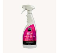 Horse Masters NAF Silky Mane & Tail D-Tangler for Horses 750ml - Instant Detangling & Conditioning Spray - Reduces Knots, Breakage & Friction - Long-Lasting Shine & Hydration