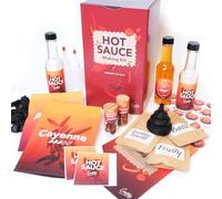 Hot Sauce Making Kit | DIY Kit for Adults | Gift Set For Birthday, Anniversary, Father's Day | Cayenne, Carolina Reaper | BBQ, Housewarming Gift | Instructions, Recipes, Bottles