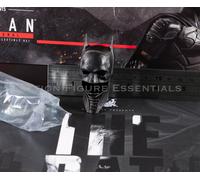 Hot Toys The Batman MMS641 Empty Cowl Head Sculpt Armory 1/6 Scale Loose Part