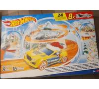 Hot Wheels Christmas Advent Calendar | 8 Hot Wheels Cars & 16 Accessories