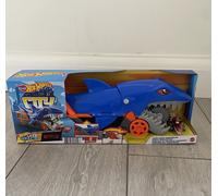 Hot Wheels City Shark Chomp Transporter