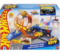 Hot Wheels Toy Car Track Set, Super Police Station Playset with 1:64 Scale Die-Cast Vehicle, Adjustable Loop for Multiple Ways to Race & Stunt, JBM71