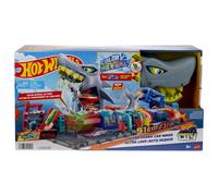 Hot Wheels City Ultra Shark Car Wash with 1:64 Scale Colour Reveal Vehicle
