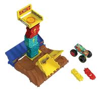 Hot Wheels Monster Trucks Arena Smashers Demo Derby Car Jump Challenge Demo Derby Toy Truck in 1:64 Scale & 2 Crushable Cars