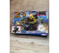 Hot Wheels Monster Trucks ARENA SMASHERS MEGA-WREX VS CRUSHZILLA TAKEDOWN Playset