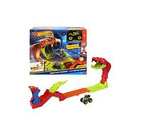 Hot Wheels Monster Trucks Toy Playset, Snake Slam Takedown Track Set with Exclusive 1:64 Scale Bone Shaker Toy Vehicle, Includes Track, JJN44