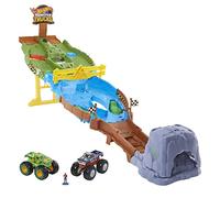 Hot Wheels Monster Trucks Toys, Wreckin’ Raceway Playset with Monster Trucks Bigfoot & Gunkster, Convenient Storage, Gift for Kids , HGV12
