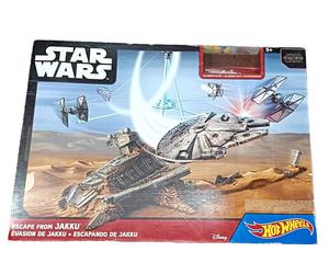 Hot Wheels Star Wars Escape From Jakku Playset Millennium Falcon Motorized