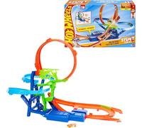 Hot Wheels Toy Car Track Set, Stunt Track Mid-Air Crash with 1:64 Scale Die-Cast Toy Car, Motorized Booster for Non-Stop Stunting & Racing, JKJ78