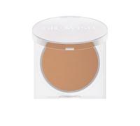 Huda Beauty GloWish Luminous Pressed Powder in Medium