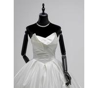 Human mannequin, Female Dress Form Mannequin with Stand, Poseable Half Body Mannequin Torso for Clothing Dresses Jewelry Display(Stand B With Arms)