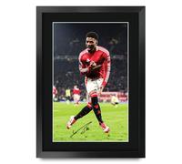 HWC Trading Amad Diallo Scene 53 Gifts Printed Signed Autograph Picture for Football Fans and Supporters - A3 Framed