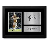 HWC Trading FR A4 Diego Forlan Gifts Printed Signed Autograph Picture for Football Fans and Supporters - A4 Framed