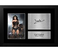 HWC Trading FR A4 Gal Gadot Batman v Superman Wonder Woman Gifts Printed Signed Autograph Picture for Movie Memorabilia Fans - A4 Framed