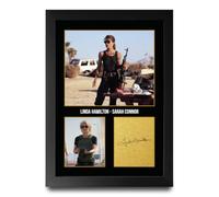 HWC Trading Linda Hamilton The Terminator Sarah Connor Gifts Printed Signed Autograph Picture for Movie Memorabilia Fans - A4 Framed Print (ID-005396)