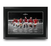 HWC Trading Manchester Red Devils United Magnificent 7s Gifts Printed Signed Autograph Picture for Football Fans and Supporters (ID-000026) - A3 Framed