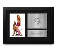 HWC Trading Sarah Michelle Gellar Scooby-Doo Daphne Gifts Printed Signed Autograph Picture for Movie Memorabilia Fans - A4 Framed