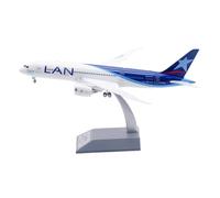 HZCVSG Models 27cm Exquisite Finished Aircraft 1/200 Chilean Airlines For Boeing B787-8 CC-BBA Replica Miniature Airplane Model