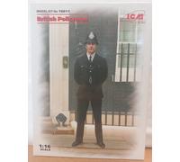 ICM 1/16 16011 BRITISH LONDON POLICE OFFICER IN TUNIC, DETAILED KIT, BRAND NEW