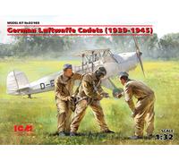 ICM Plastic Model Kit ICM32103 1:32 German Luftwaffe Cadets (1939-1945) 3 Figures New Molds