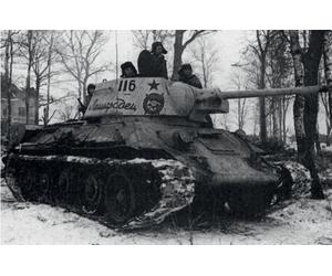 Icm 35368 - 1:35 T-34-76 with Soviet Tank Riders - New