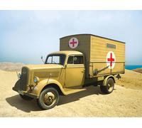 ICM 35402 Typ 2,5-32 WWII German Ambulance 1:35 Military Vehicle Model Kit