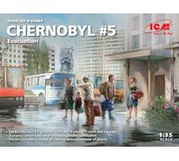 1:35 ICM KIT Chernobyl#5. Extraction 2 Adults 2 Children & Luggage Kit ICM35905
