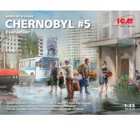 Icm 35905 1/35 Chernobyl#5. Extraction (4 Adults, 2 Children and Luggage) (100%)
