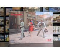 ICM 24054 1920s 1930s Gangsters Figures 1:24 Model Kit