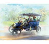 ICM Figure Model Kit 24013 American Motorists (1910s) 1:24 scale 2 figures (1 male, 1 female)