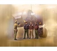 ICM Plastic Model Kit Commemorative USAAF Pilot 1944-1945 1/32 Photo to Remember 32116