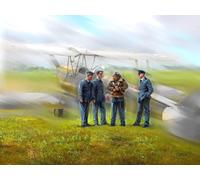 ICM 1:32 - WWII RAF Cadets (New Molds)