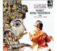 In Love With Lord Krishna by Pandit Ronu Majumdar (2001-04-03)