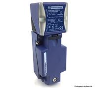 Inductive Sensor XS8C4A1PCG13 Telemecanique 905823