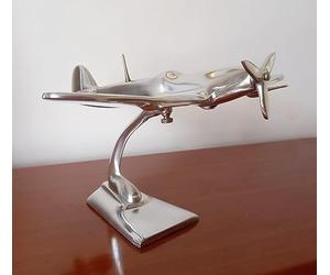 Inspirational Gifting 25cm Wingspan Large RAF Spitfire Aeroplane ornament on stand - hand polished aluminium plane sculpture gift