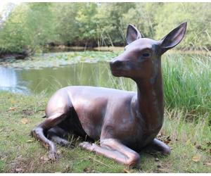 Inspirational Gifting 70cm long Doe Deer Laying Garden Sculpture Ornament in Hand cast Aluminium with Bronze effect finish