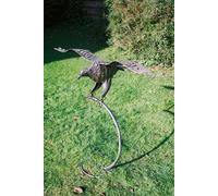 Inspirational Gifting Gliding Eagle Bird Sculpture Metal Garden Ornament On Stand