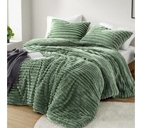 Intelligent Design Queen Comfoter Set, Cozy Plush Bedding Set, Microfiber Reverse, 3 Piece, Lightweight Ribbed Velvet Comforter and 2 Shams, All Season Fluffy Bed Set, Avril, Full/Queen Green