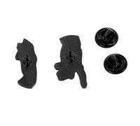 Ipetboom 2Pcs Unique Hand Shaped Brooch Creative Alloy Badge for Stylish Clothing Decoration Durable and Reusable Design present for Art Lovers and Fashion Enthusiasts