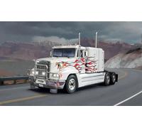 Italeri 1/24 Trucks - Freightliner Fld 120 Special - 3925