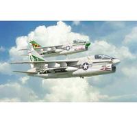 Italeri A-7E Corsair Ii Kit '1:72 IT1411 Model