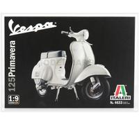 Vespa 125 Primavera Piaggio 1:9 Plastic Model Kit 4633 Italeri