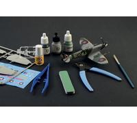 Italeri 72007 Spitfire Mk.IX, 1:72 Scale, Plastic Full Model Kit/Plastic Model Assembly with Accessories
