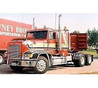 Italeri Freightliner Fld 120 Special